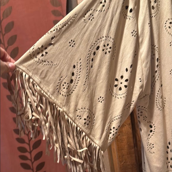 Wrangler Cream Cardigan with Fringe Details - Picture 2 of 6
